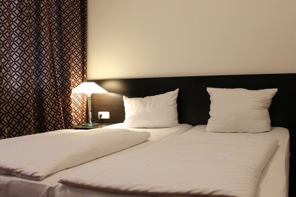 Aariana Hotel Offenbach am Main Luaran gambar