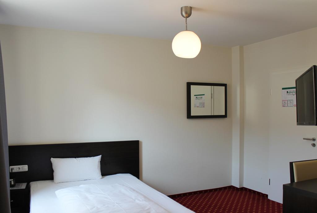 Aariana Hotel Offenbach am Main Luaran gambar